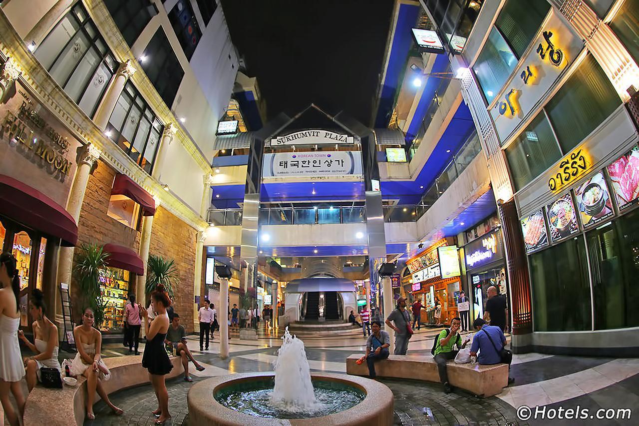 Taina'S Home Sukhumvit Bangkok Buitenkant foto