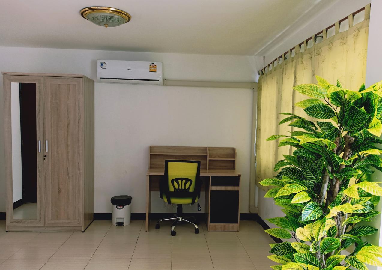 Taina'S Home Sukhumvit Bangkok Buitenkant foto